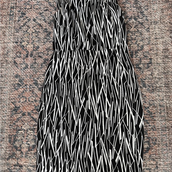 Calvin Klein Dresses & Skirts - Calvin Klein Strapless Black and White Dress